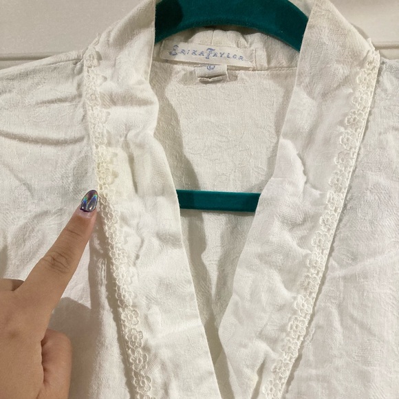 EUC Vintage 80s Erika Taylor white robe - Picture 12 of 12